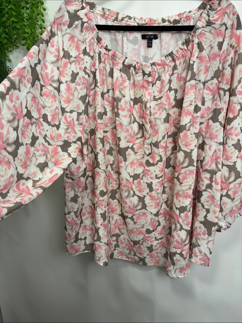 Apt. 9 Pink and Taupe Floral Peasant Blouse